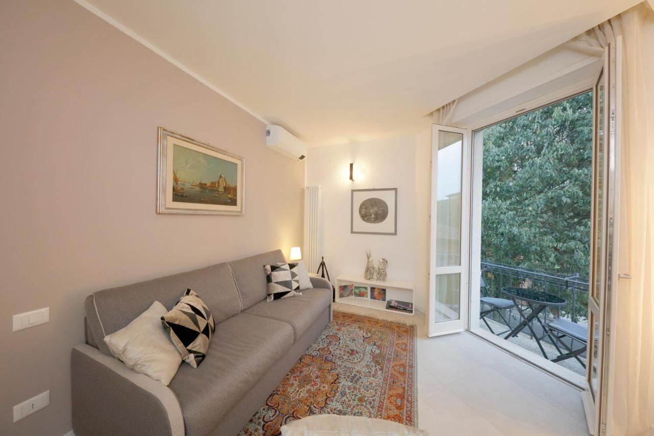 Siena Uptown - Sabrina'S Charming Apartment Екстериор снимка
