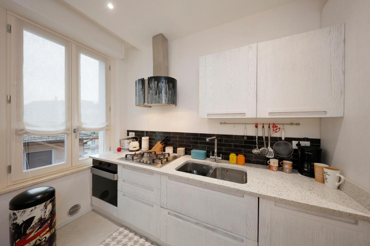Siena Uptown - Sabrina'S Charming Apartment Екстериор снимка